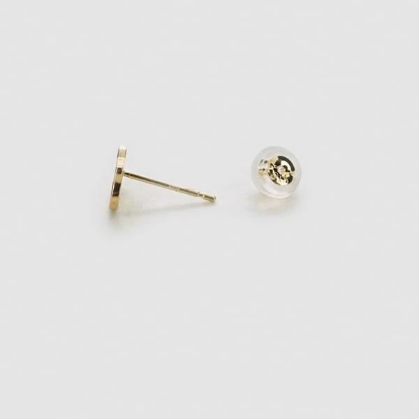 K18 イエローゴールド ネコ スタッドピアス(0.8 g) 日本製