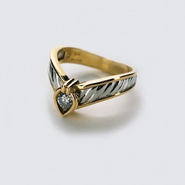 Pt900プラチナ K18 イエローゴールド ダイヤモンド リング 日本製